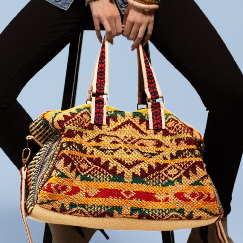 Boho Travel Bag - Ethnic Navajo Design - Handwoven from Fully Fine Cotton - Picture 9 of 11